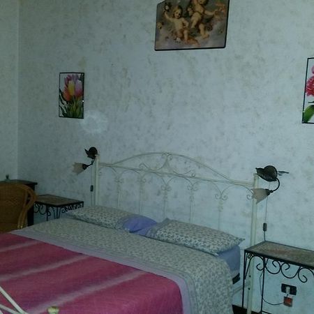 Il Balcone Sullo Stretto Bed & Breakfast Reggio Calabria Room photo