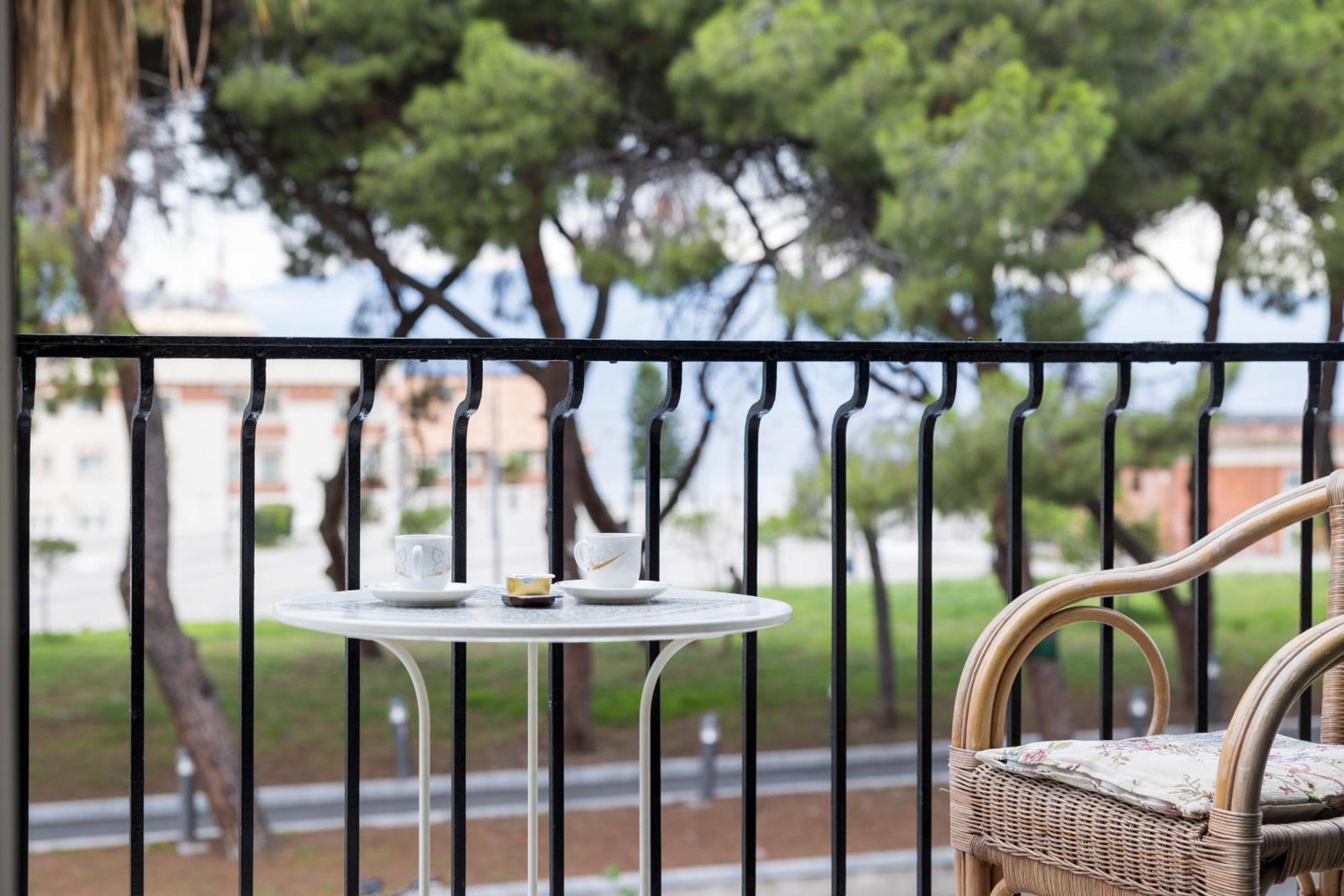 Il Balcone Sullo Stretto Bed & Breakfast Reggio Calabria Exterior photo