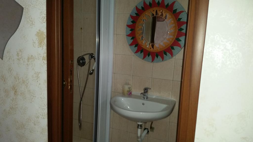 Il Balcone Sullo Stretto Bed & Breakfast Reggio Calabria Room photo